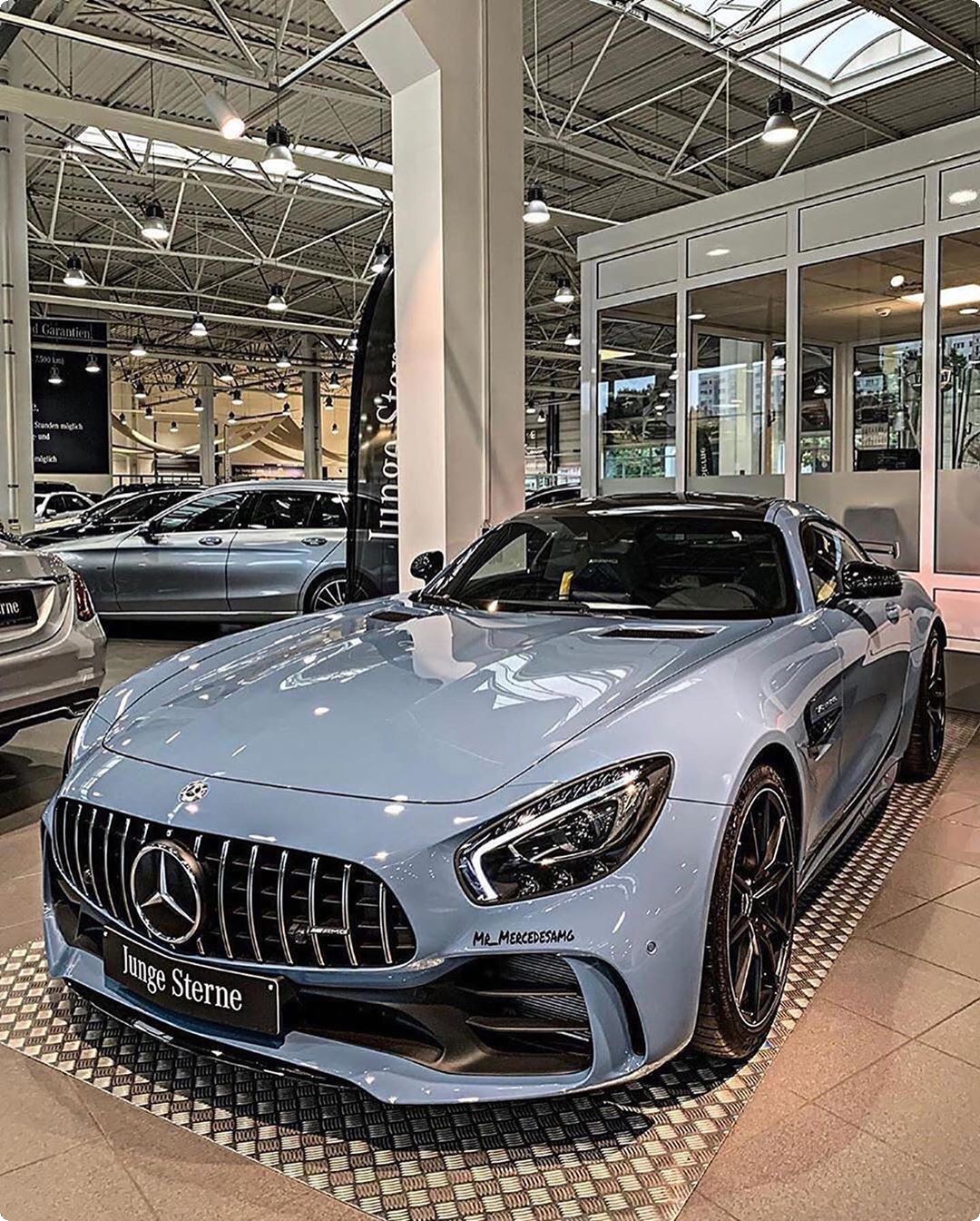 أجمل صور سيارات جديدة 2021 أحدث موديلات السيارات تريندات