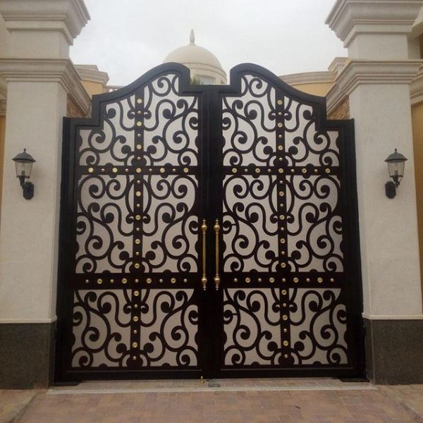 صور ديكورات بوابات حديد خارجية 2022 اشكال أبواب حديدية موقع شملول