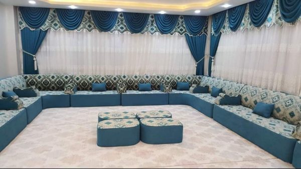 الأعلى قعدة عربية بدوية